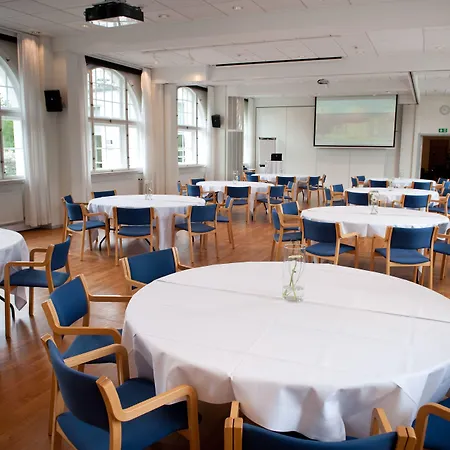 Отель Vejlsohus And Conference Center 3*